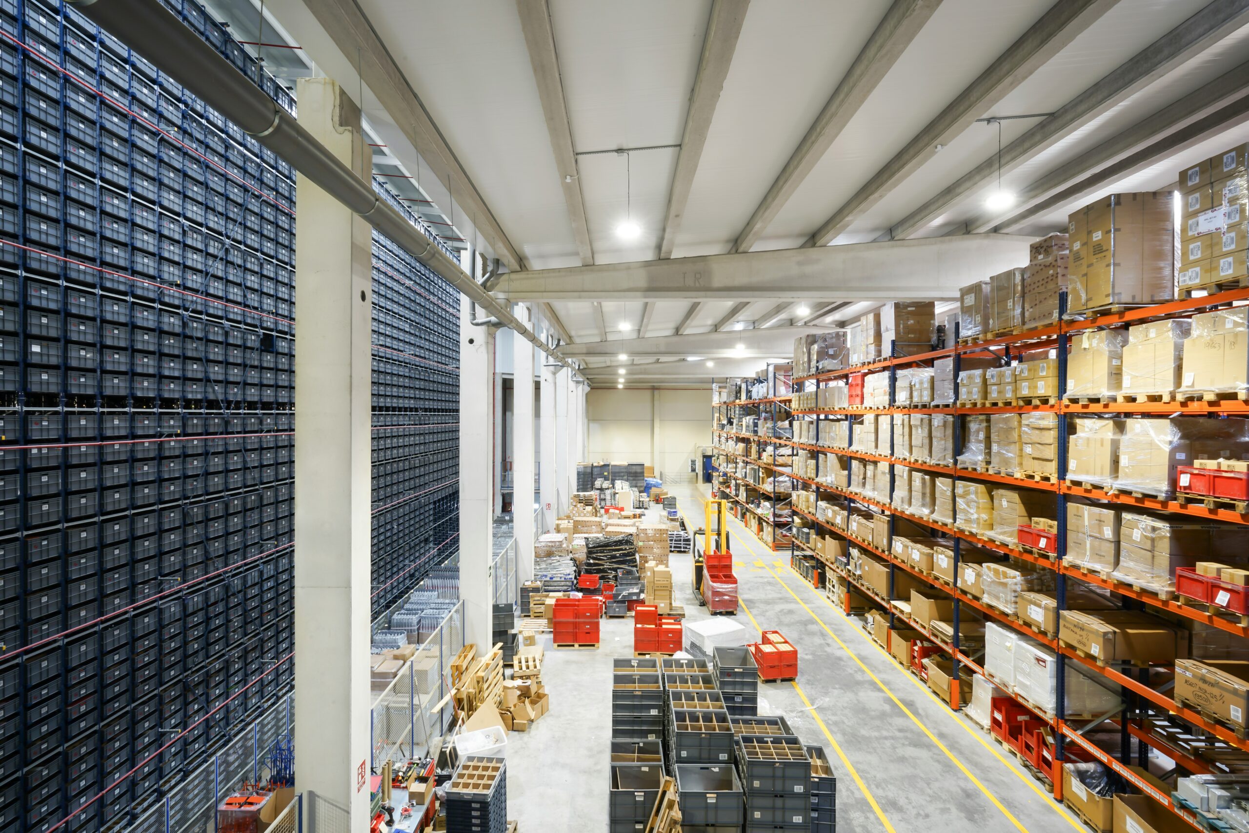 smart warehousing